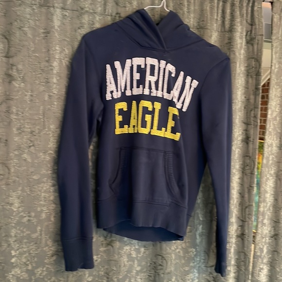 American Eagle navy blue pull over, very warm and cool jacket - Picture 2 of 4